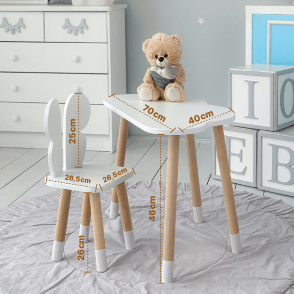 Kindertisch in Wolkenform und weißer Stuhl in Schmetterlingsform – Bild 13