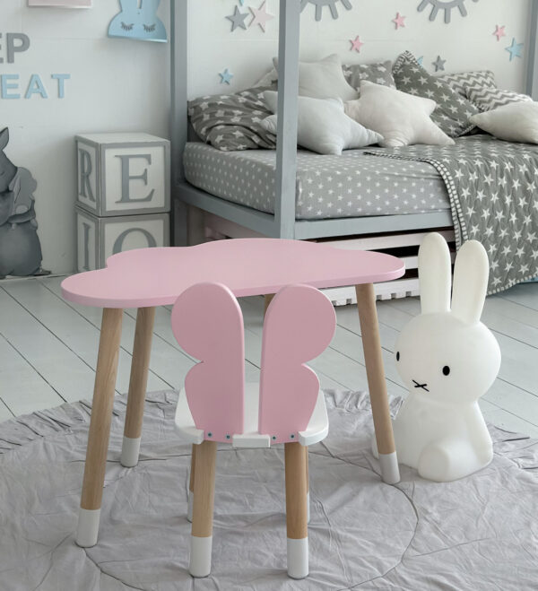Kindertisch in Form einer Wolke und rosa Stuhl in Form eines Schmetterlings mit weißer Sitzfläche – Bild 5