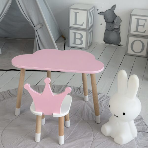 Kindertisch in Wolkenform und rosa Stuhl in Kronenform mit weißem Sitz – Bild 12
