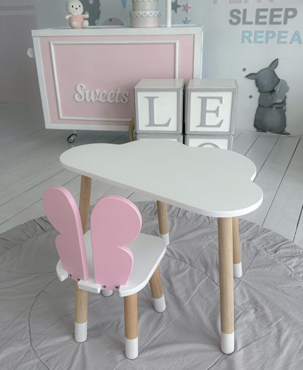 Weißer Schreibtisch in Wolkenform und rosa Stuhl in Schmetterlingsform für Kinder – Bild 6