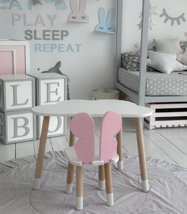 Weißer Schreibtisch in Wolkenform und rosa Stuhl in Schmetterlingsform für Kinder – Bild 2