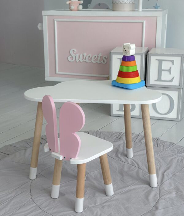 Weißer Schreibtisch in Wolkenform und rosa Stuhl in Schmetterlingsform für Kinder – Bild 5