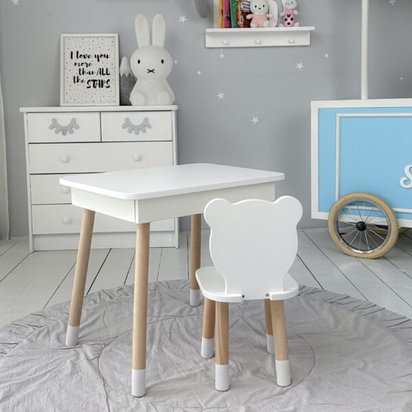 Weißer Kindertisch mit klappbarer Tischplatte und weißem Stühlchen in Bärenform – Bild 9