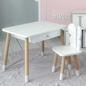 Weißer Kindertisch mit Schublade und Stuhl in Schmetterlingsform in Weiß