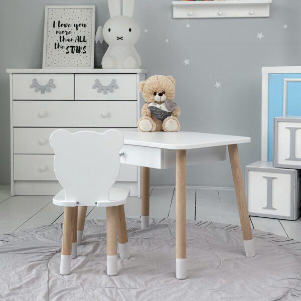 Weißer Kindertisch mit Schublade und weißem Teddybärstuhl – Bild 6