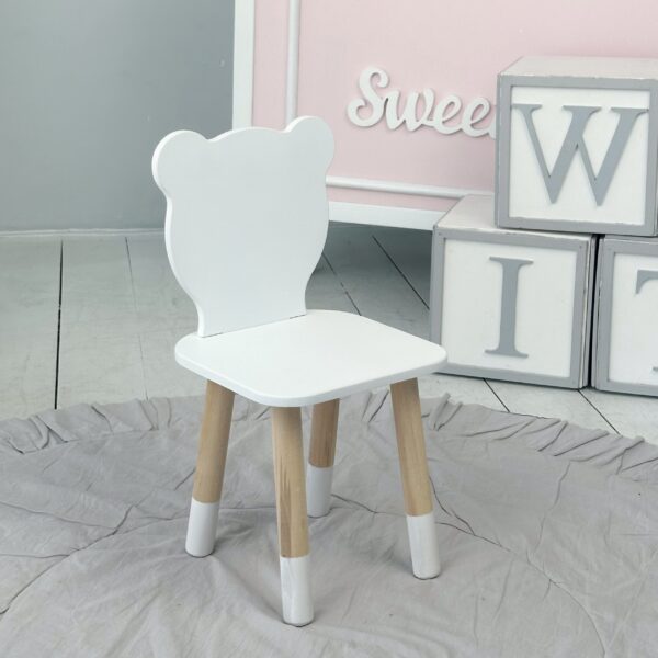Kinderstuhl Teddybär aus Holz ideale Möbel für ein Kinderzimmer