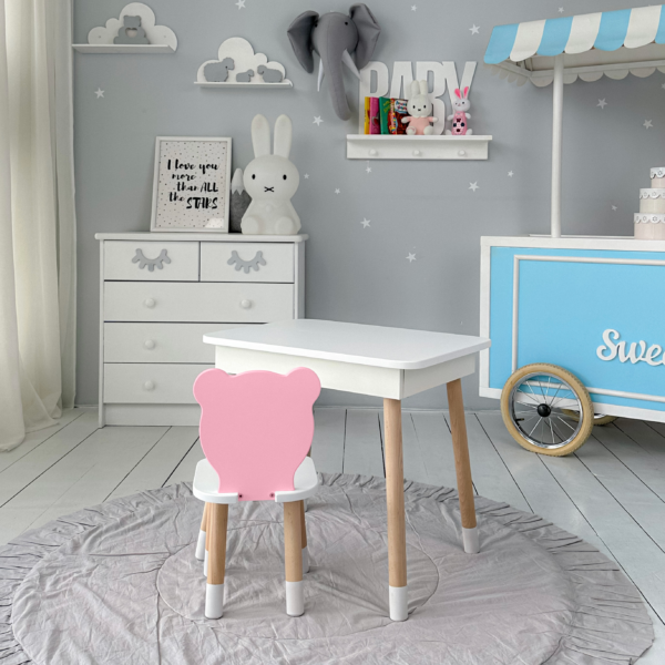 Weißer Kindertisch mit klappbarer Tischplatte und rosa Stühlchen in Bärenform – Bild 5