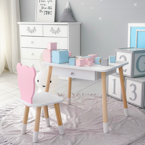 Weißer Kindertisch mit Schublade und Stuhl in Form eines rosa Bären – Bild 9